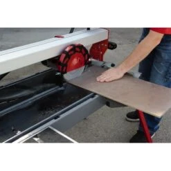 Einhell Radial-Fliesenschneidmaschine TE-TC 920 UL -Heimwerkzeuge Geschäft 001 TE TC 920 UL Usage Pic