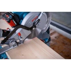 Bosch Professional Akku-Kapp- Und Gehrungssäge GCM 18 V-254 D -Heimwerkzeuge Geschäft 4059952613284 4928 A 05