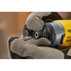 Stanley 18 V Akku-Schlagschrauber V20 SFMCF810B Basis Solo -Heimwerkzeuge Geschäft 763474 2012 313